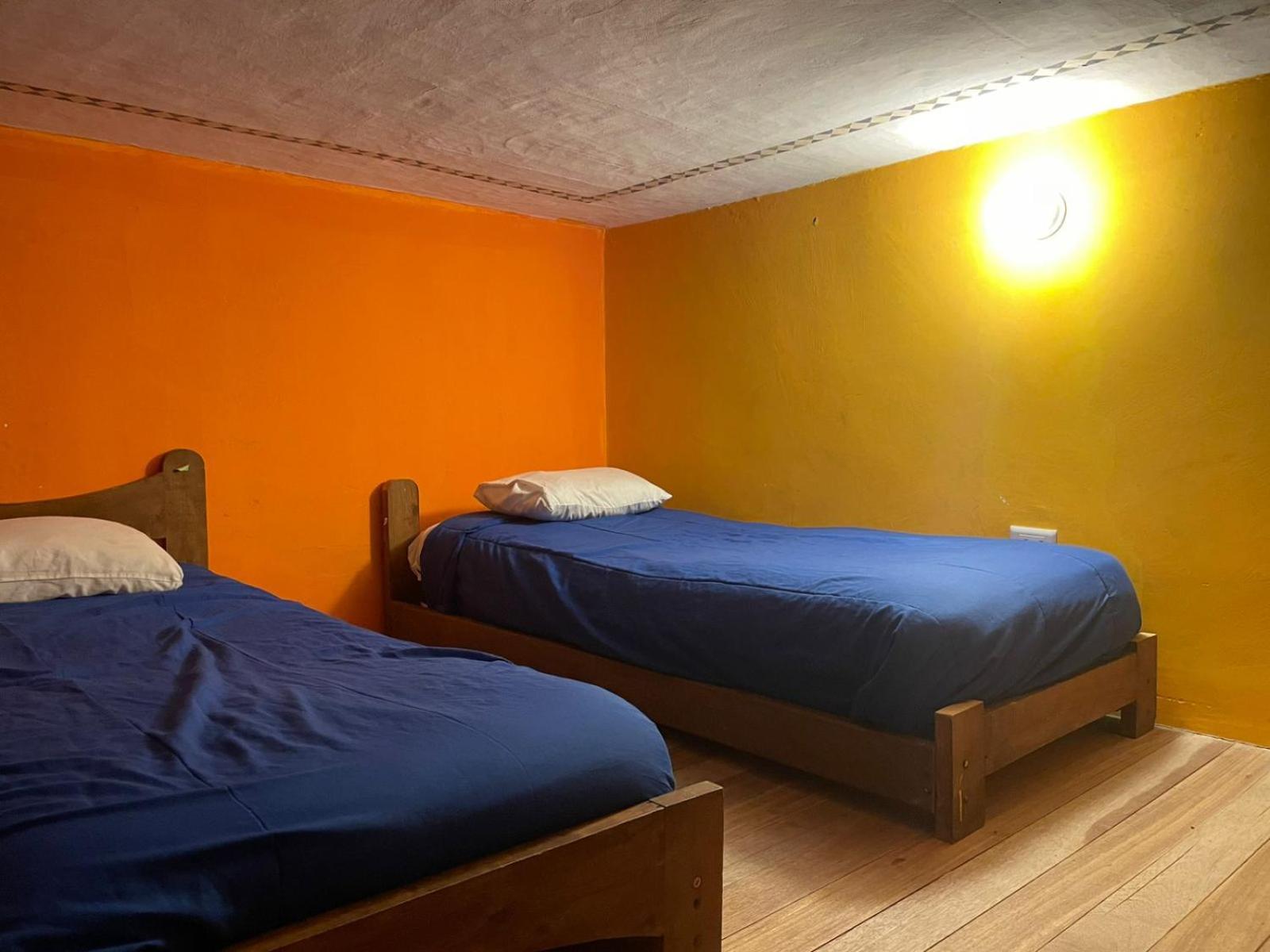 Hostal Cafe Tiana Латакунґа Екстер'єр фото