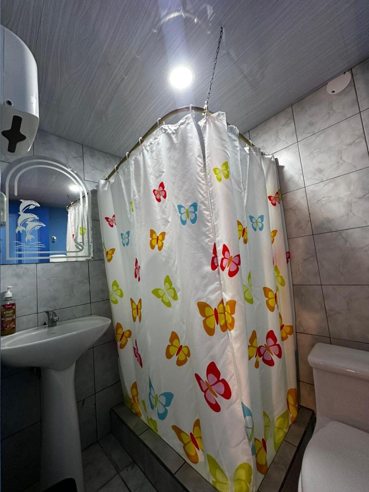 Hostal Cafe Tiana Латакунґа Екстер'єр фото