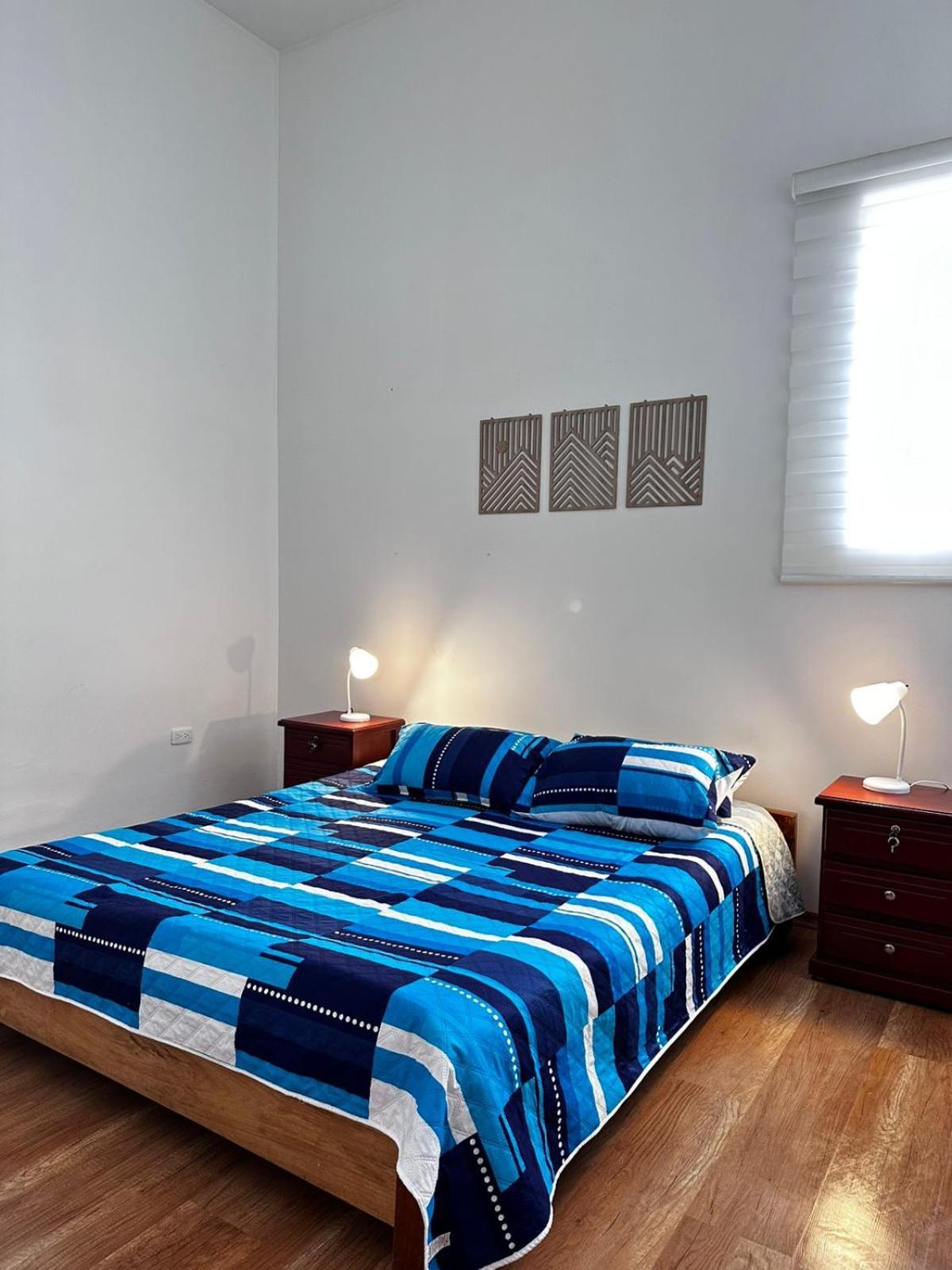 Hostal Cafe Tiana Латакунґа Екстер'єр фото